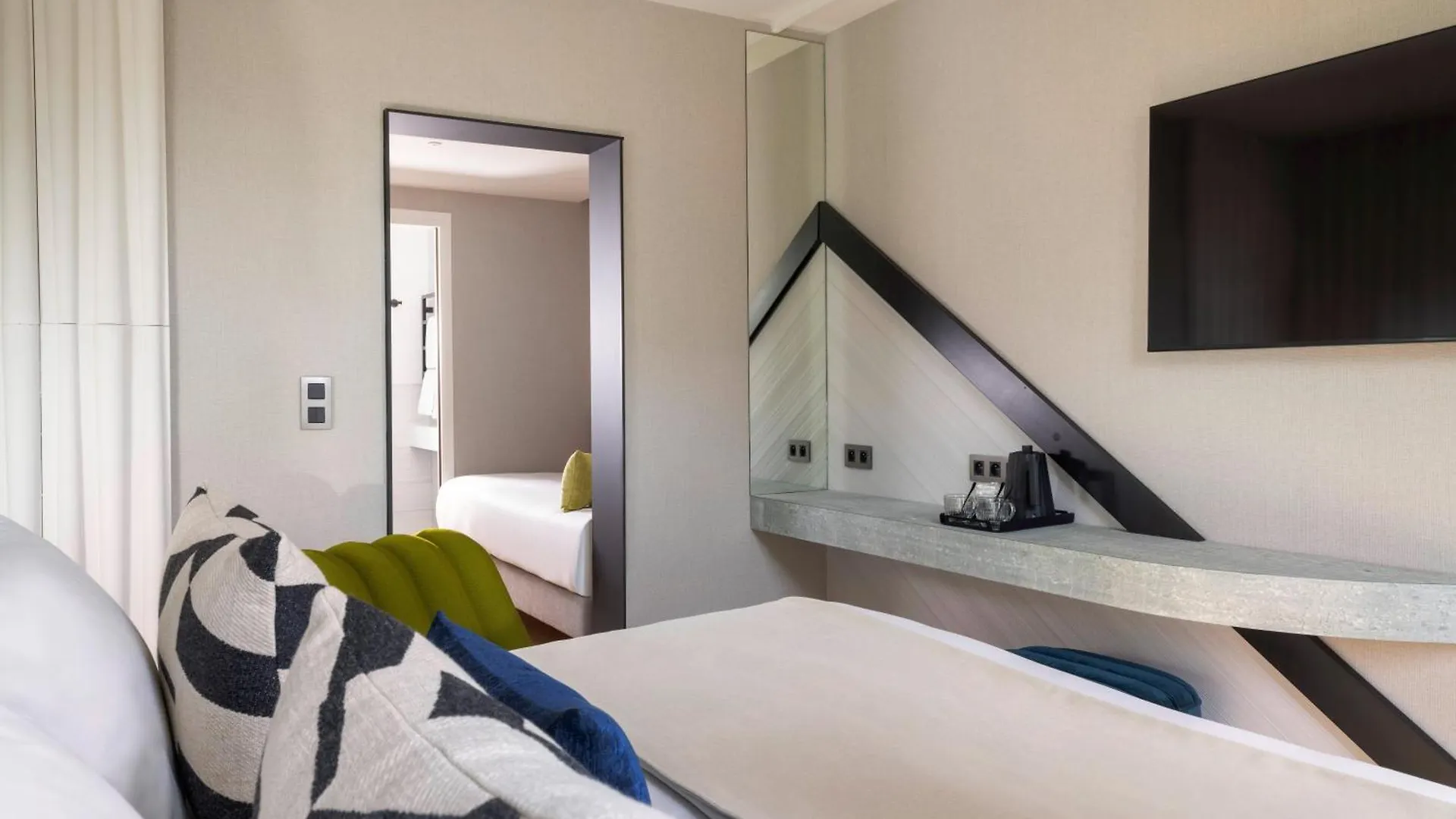 Hotel Raspail Montparnasse