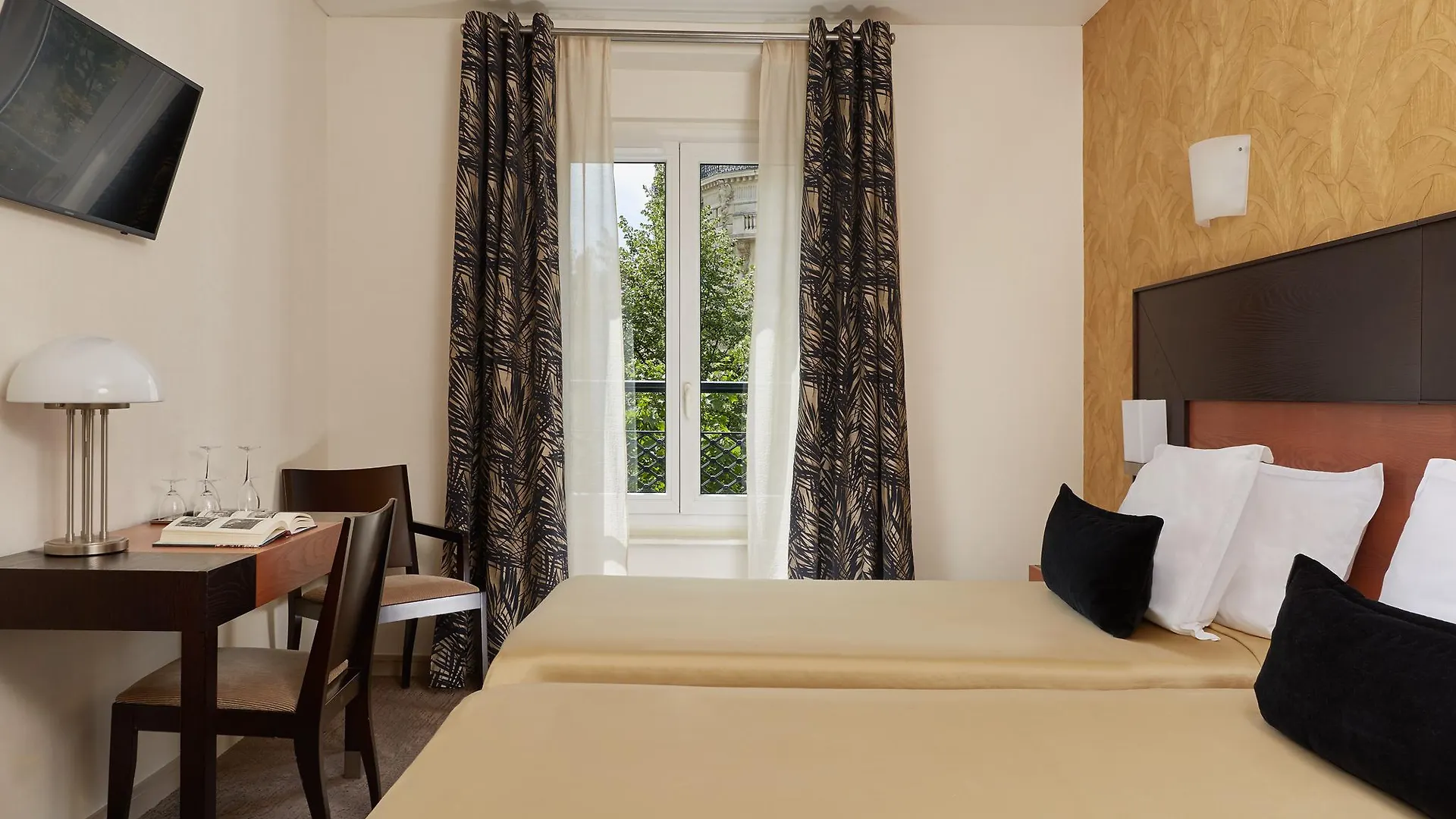 Raspail Montparnasse Hotel Parijs