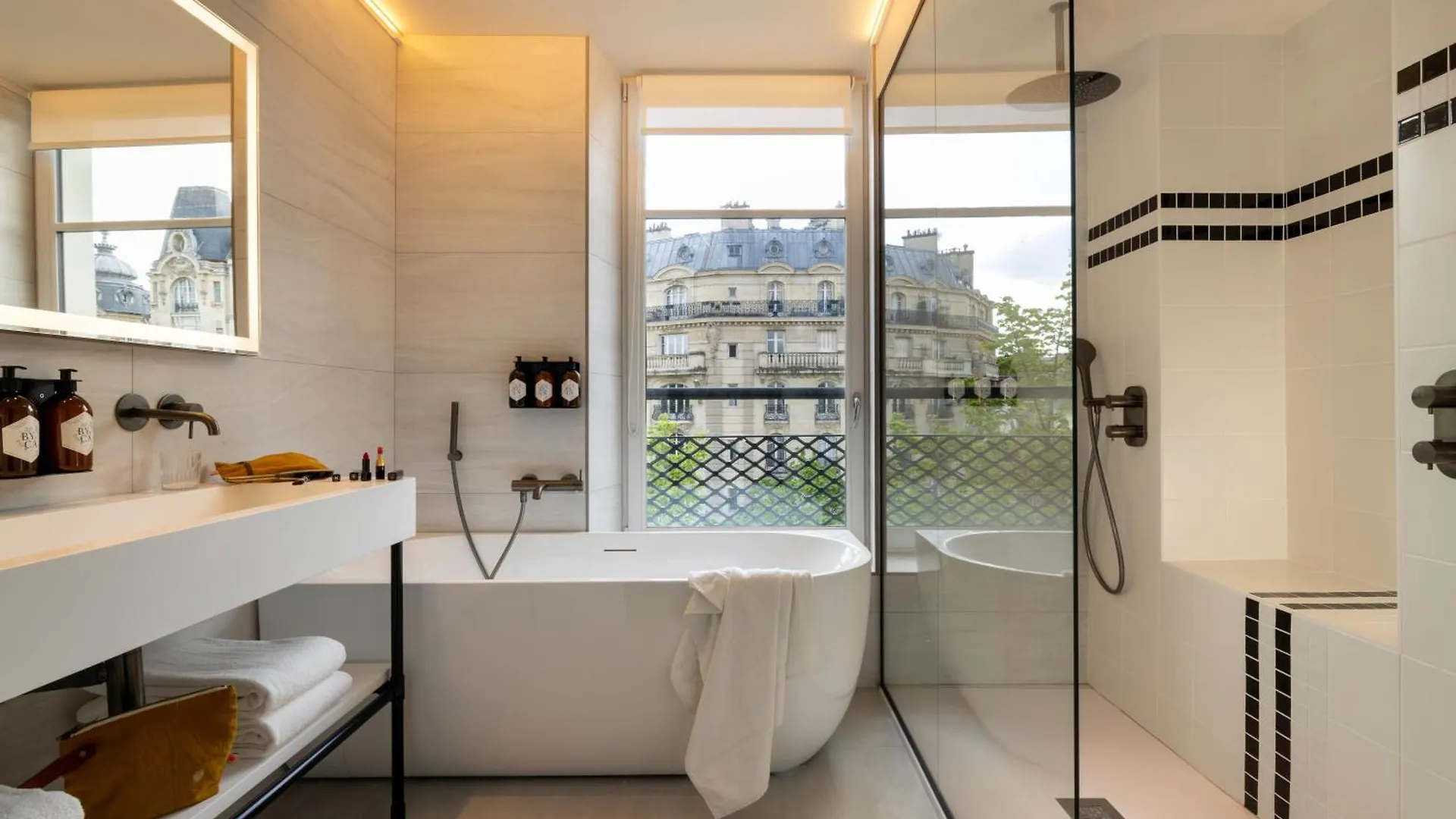 Raspail Montparnasse Hotel