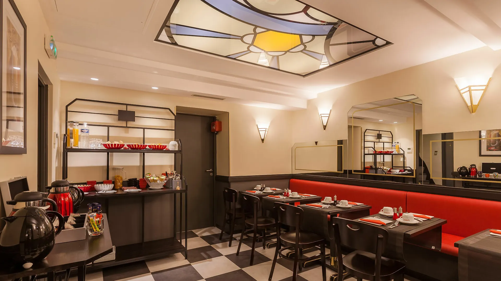 Raspail Montparnasse Hotel